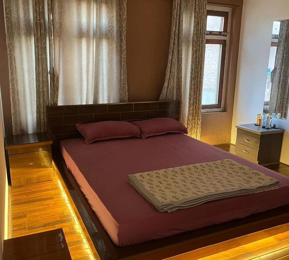 Контакты Peakman Residence